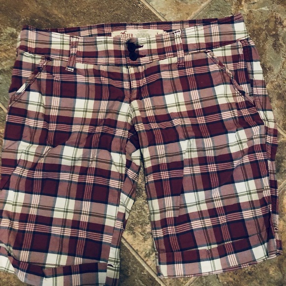 Hollister plaid shorts - Picture 1 of 3